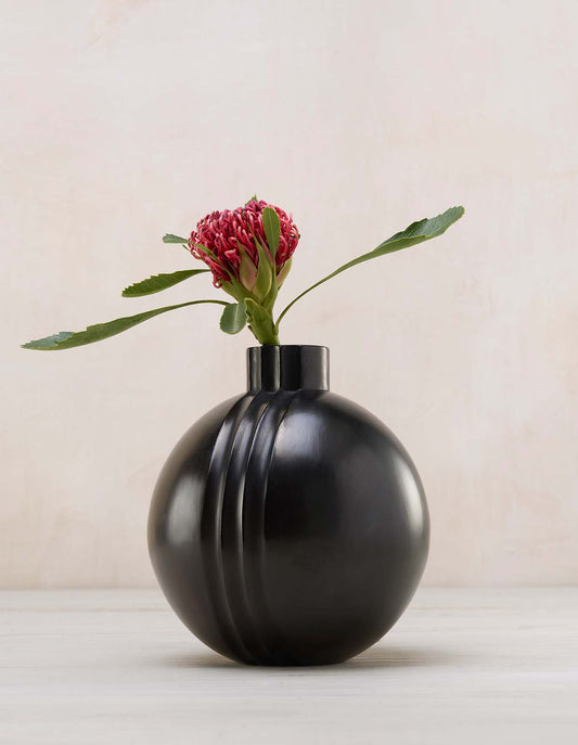 Cascabel Vase